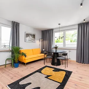 Walecznych 51 By Homeprime Apartament Warszawa